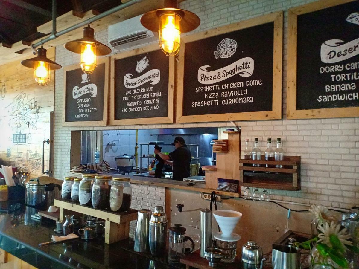 Hazotel Semarang Ngoại thất bức ảnh