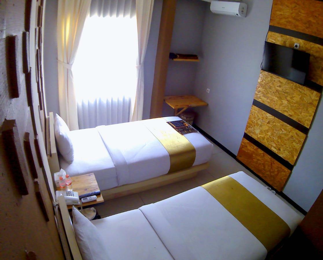 Hazotel Semarang Ngoại thất bức ảnh